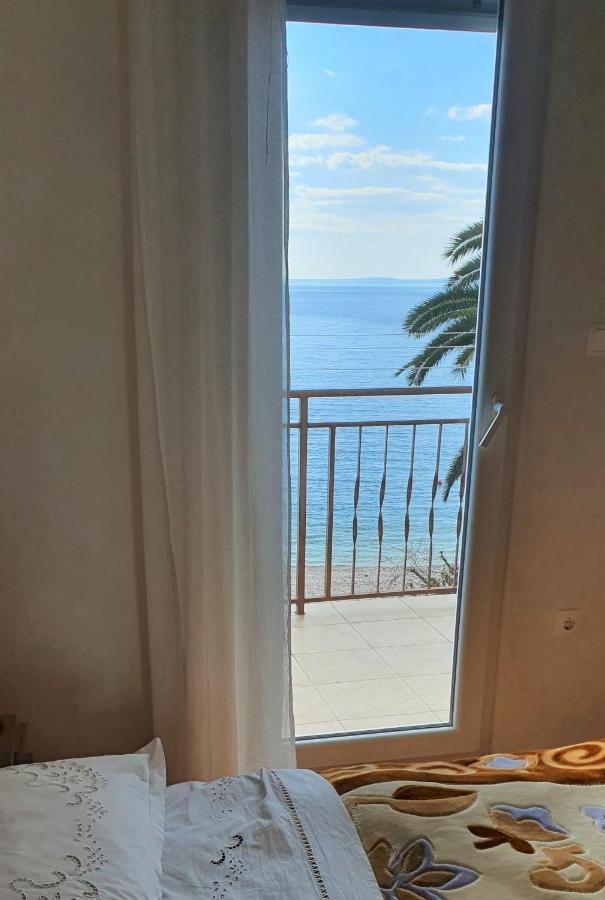 Adriatic Beach Suites Оміш Екстер'єр фото
