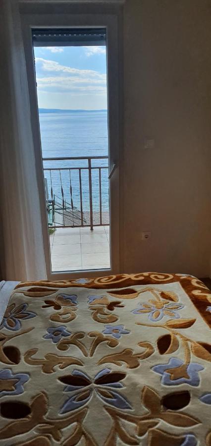 Adriatic Beach Suites Оміш Екстер'єр фото