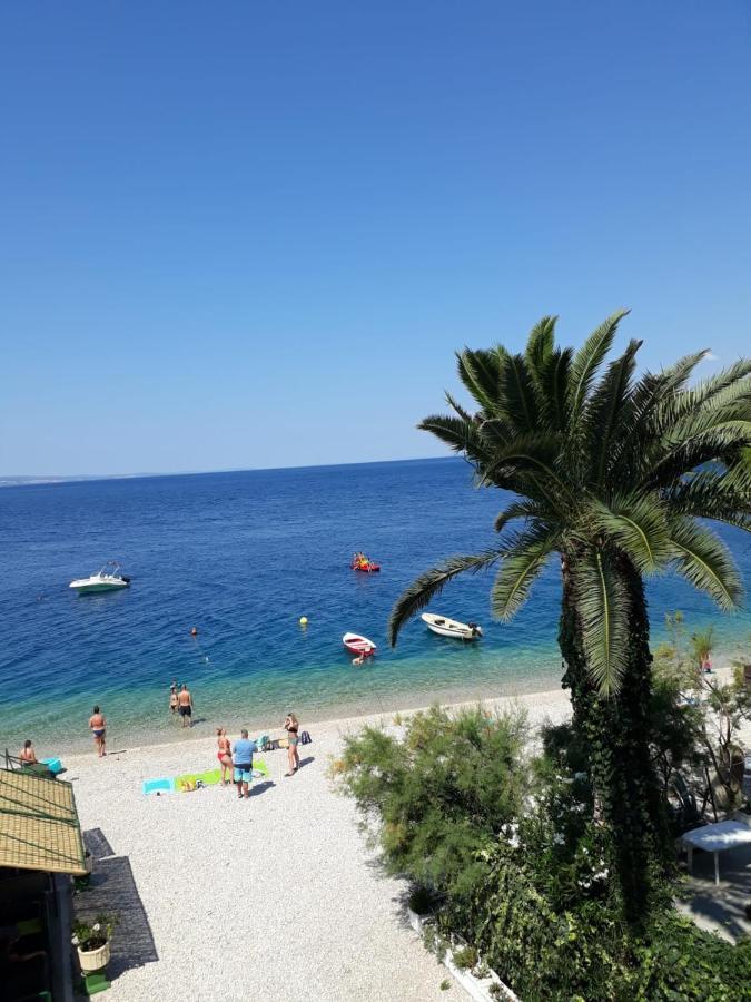Adriatic Beach Suites Оміш Екстер'єр фото