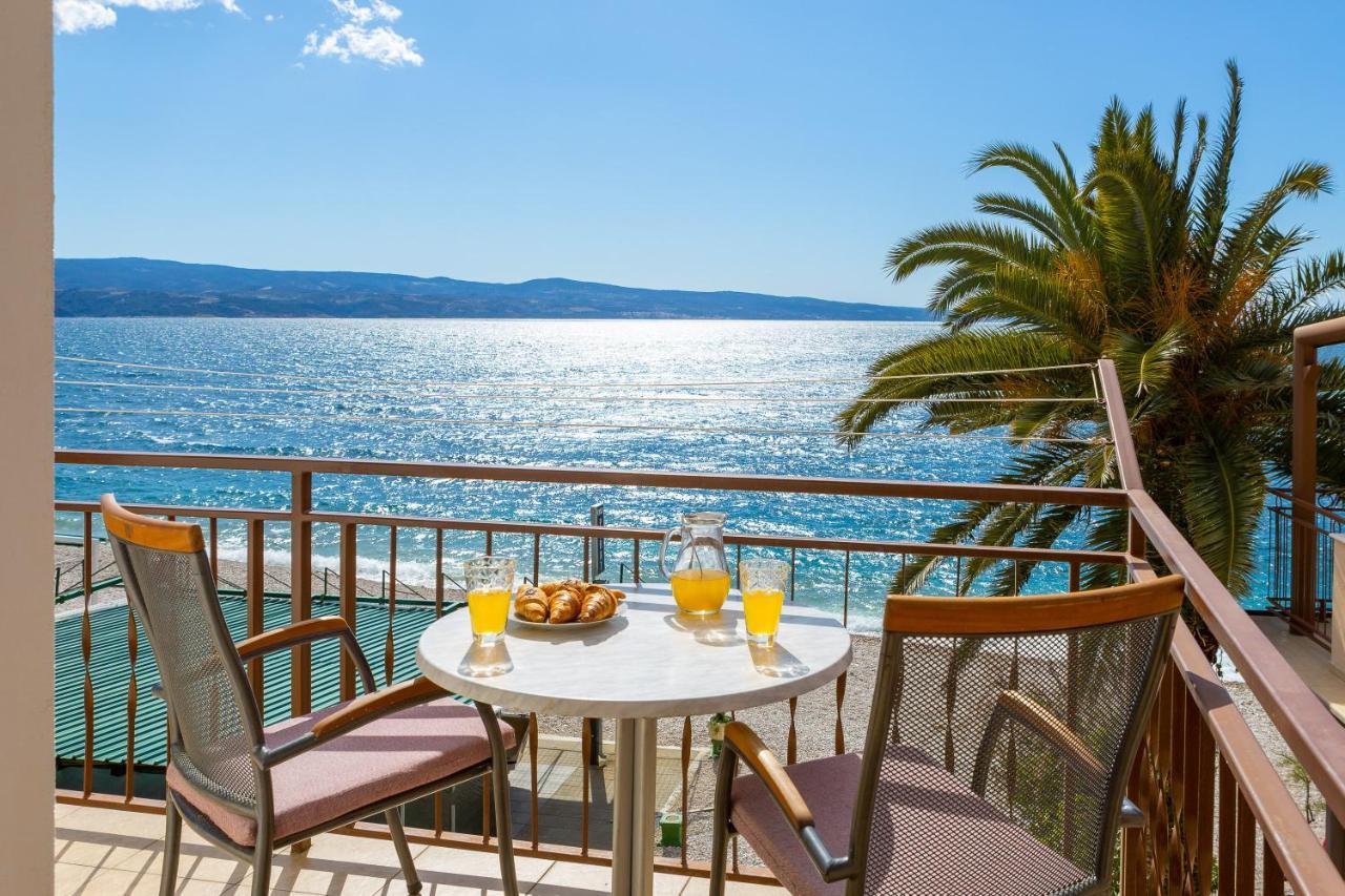 Adriatic Beach Suites Оміш Екстер'єр фото